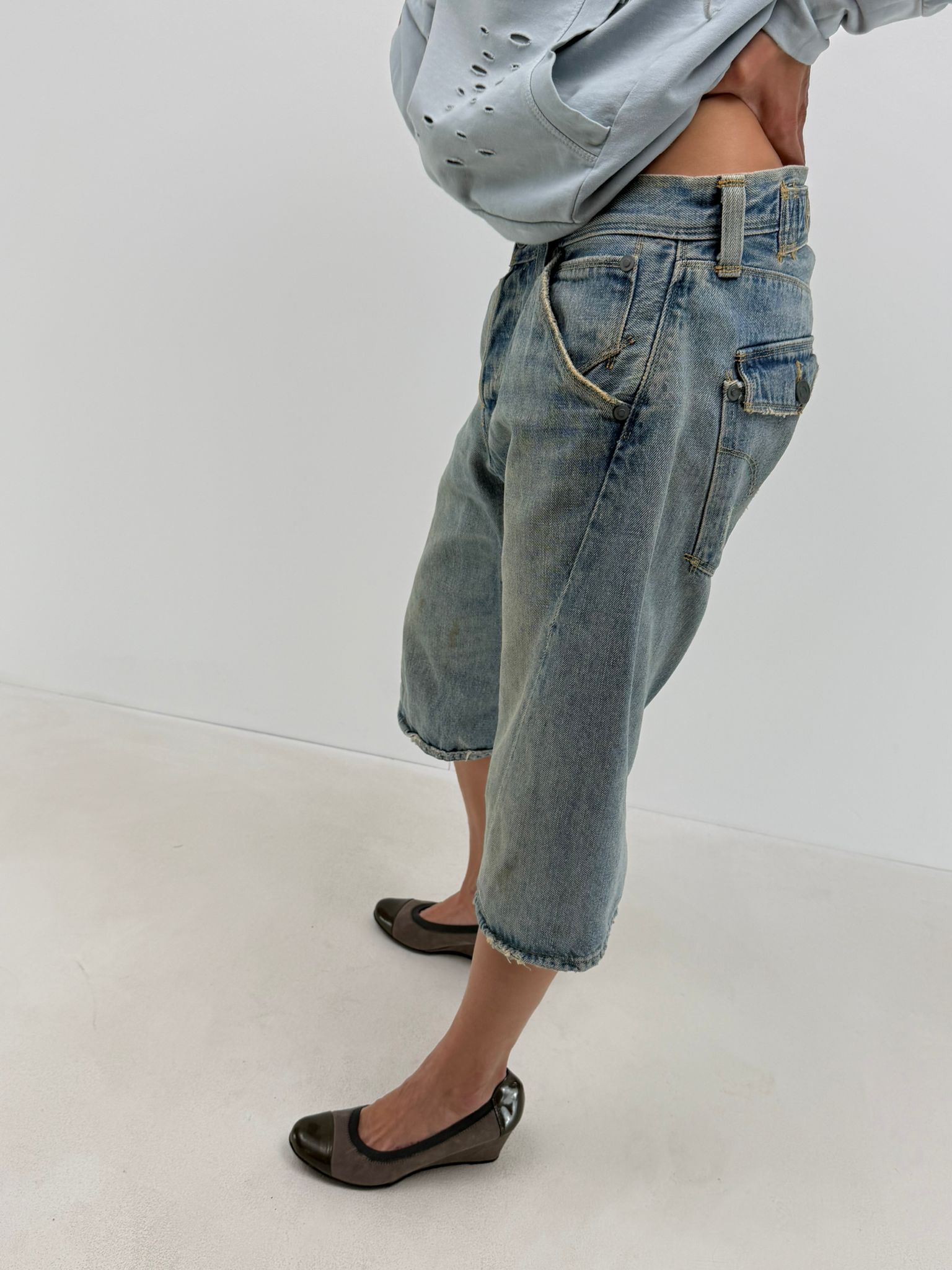 Levi's engineered jorts (S)