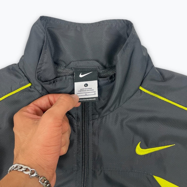 Nike jacket (L)