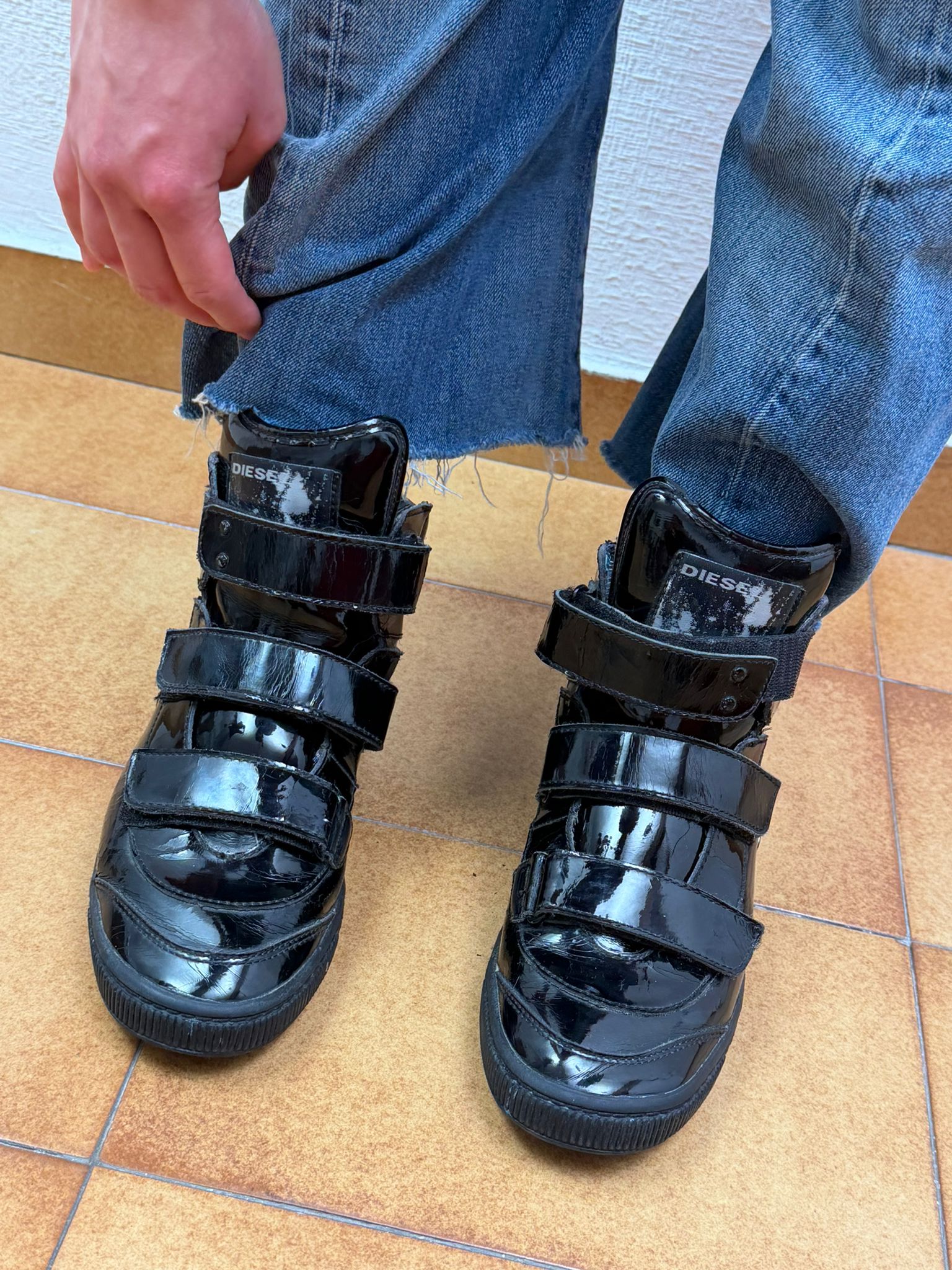 Diesel velcro sneakers (EU 39)