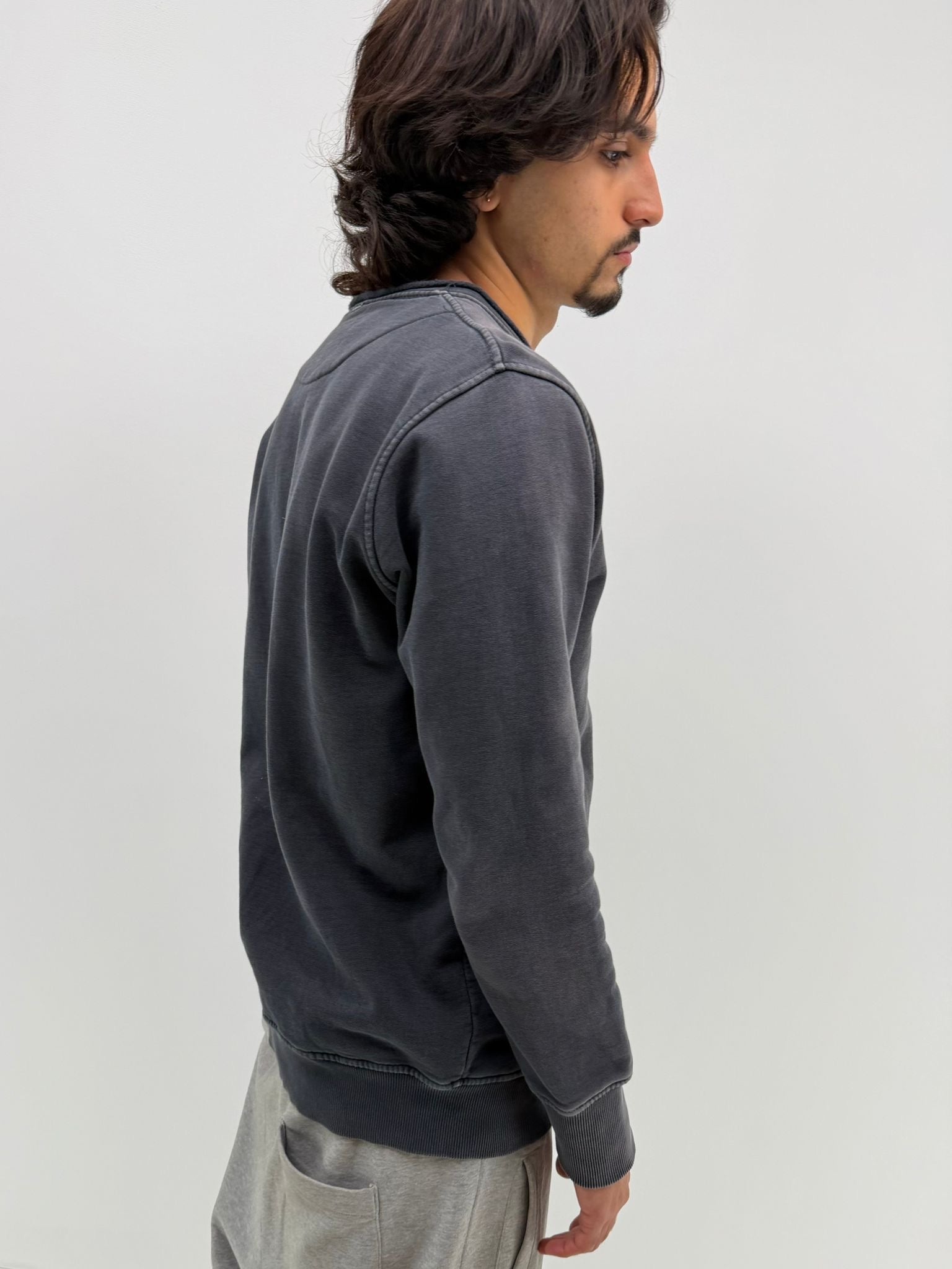 Asymmetric pocket sweatshirt (L)