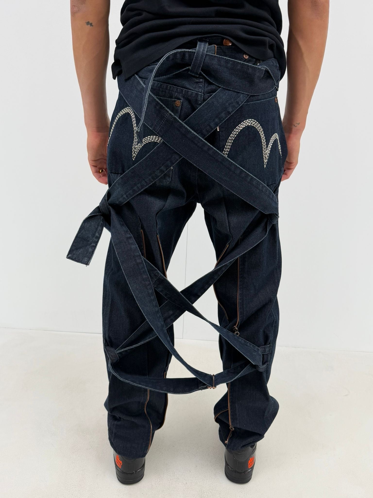 Evisu bondage jeans (W32)