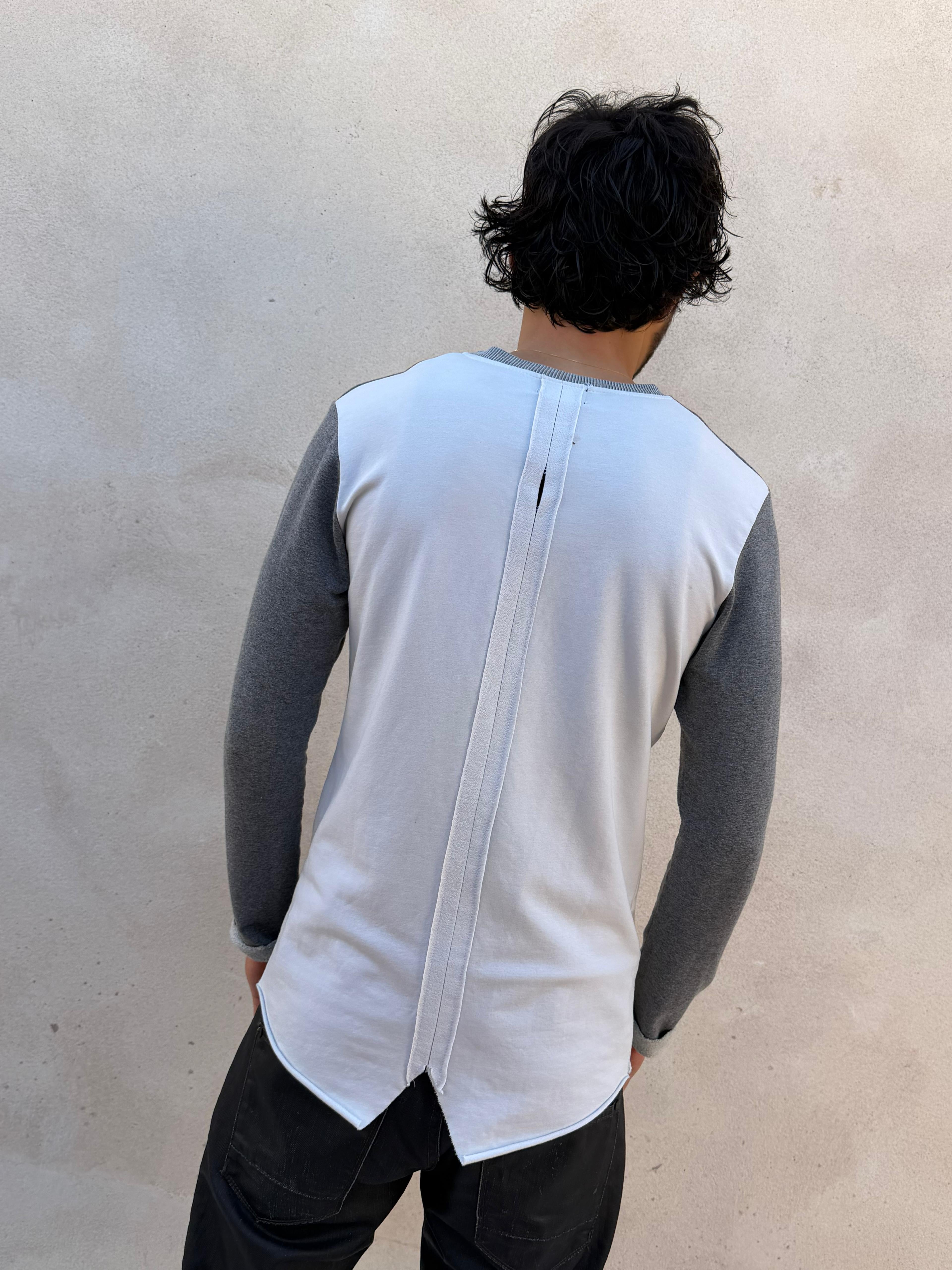 Asymmetric zip long sleeve t-shirt (M)