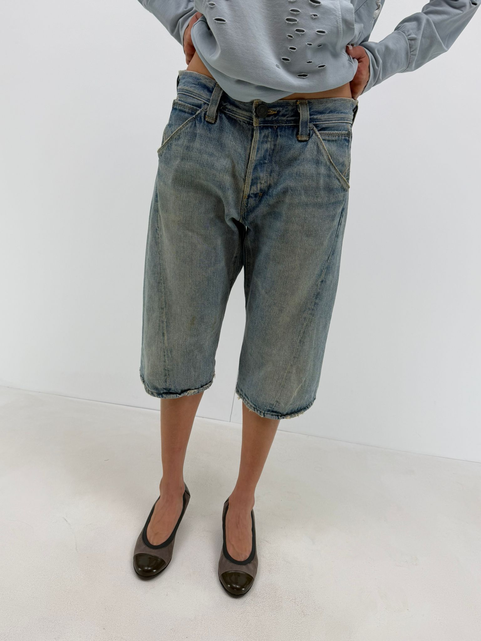 Levi's engineered jorts (S)