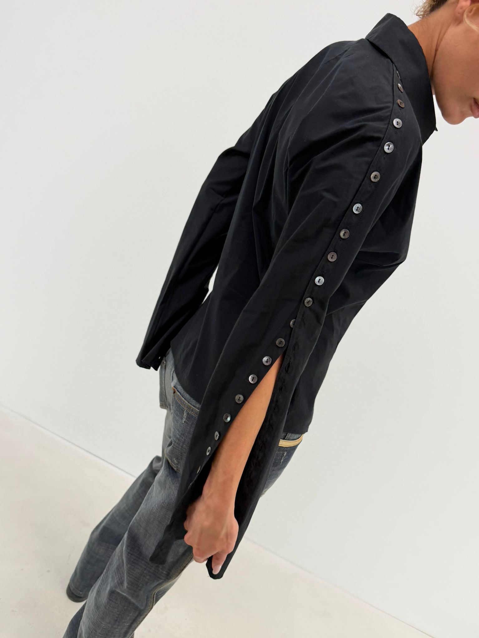 D&G multi-button top (M)