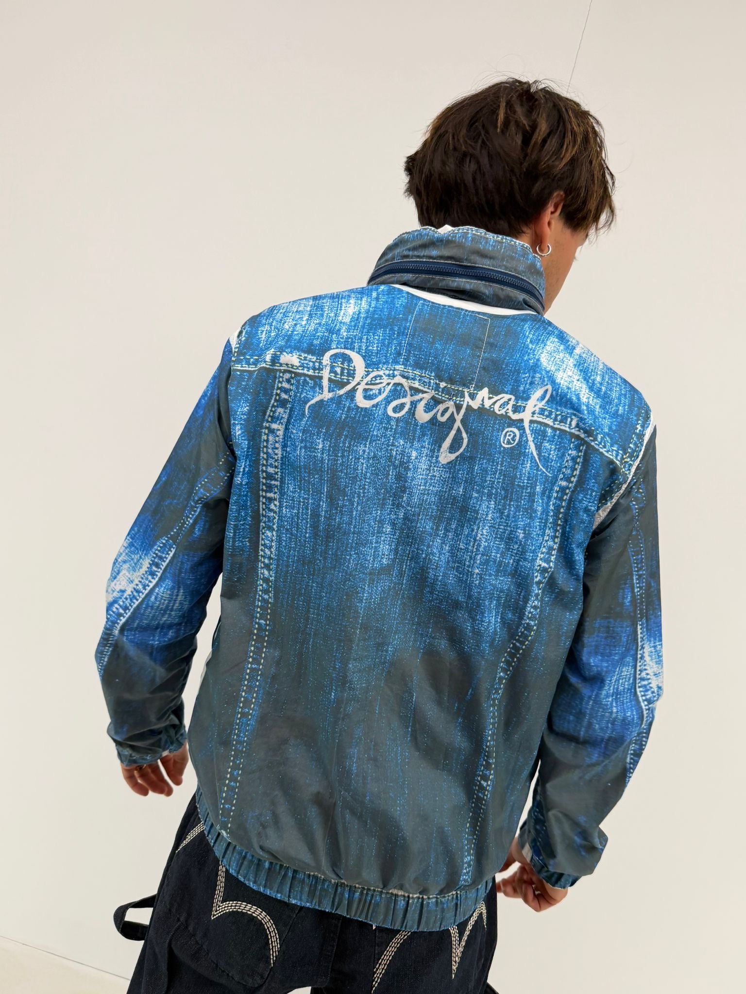 Simulated denim jacket (L)