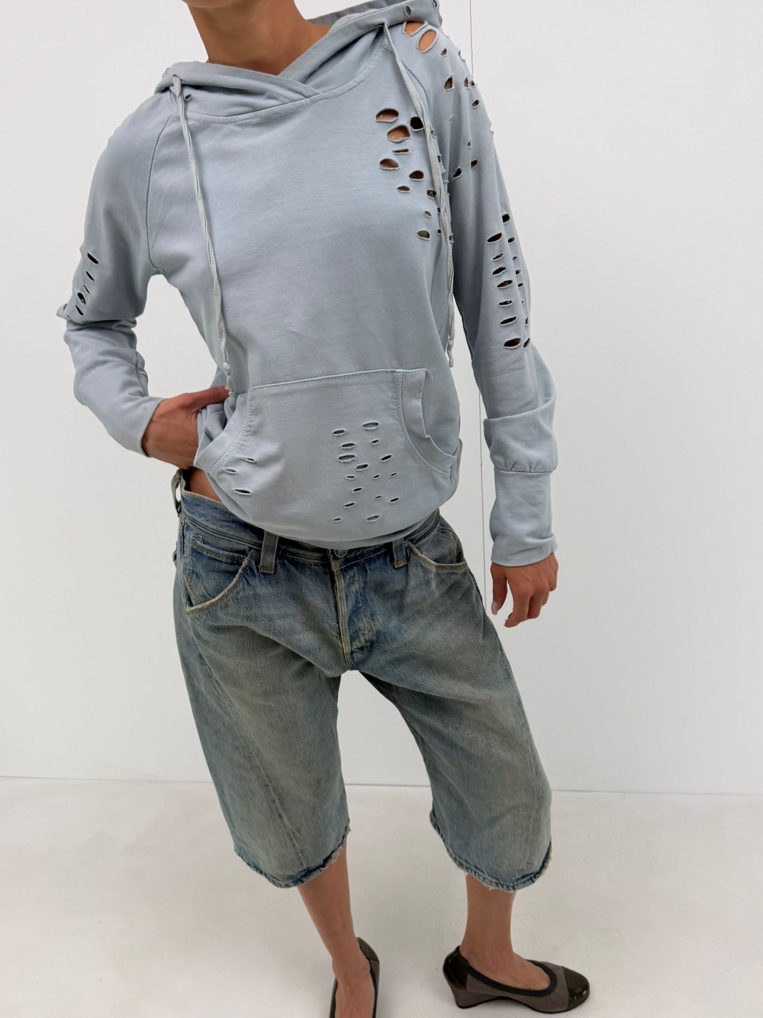 Levi's engineered jorts (S)