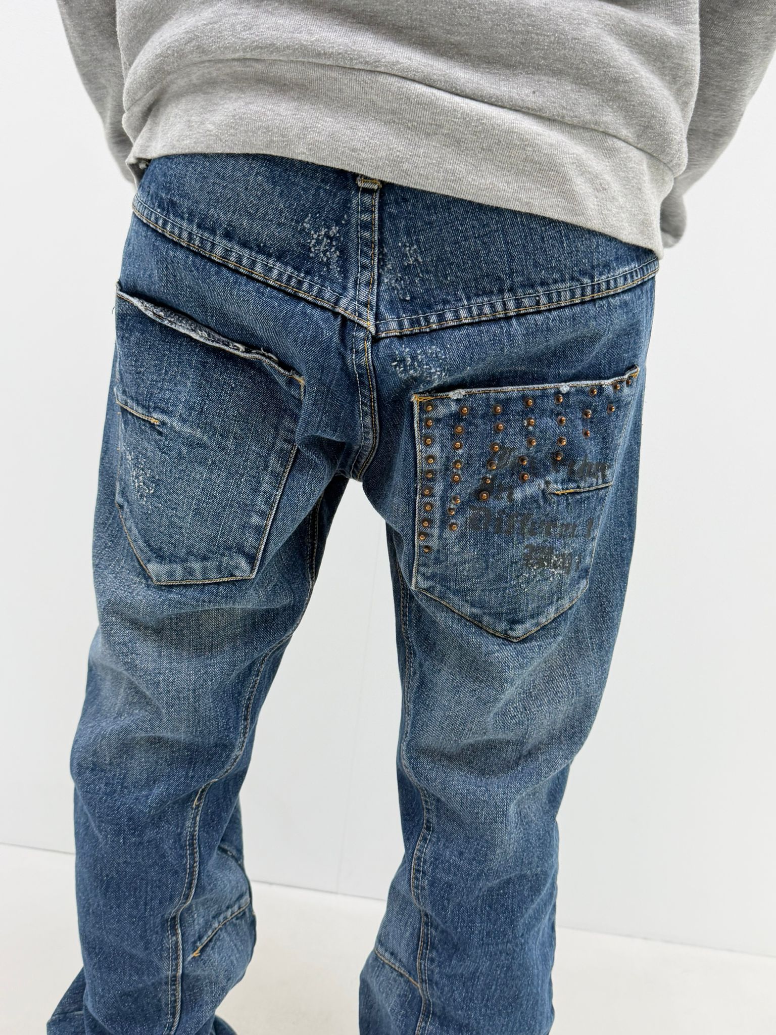 Studded jeans (W32)