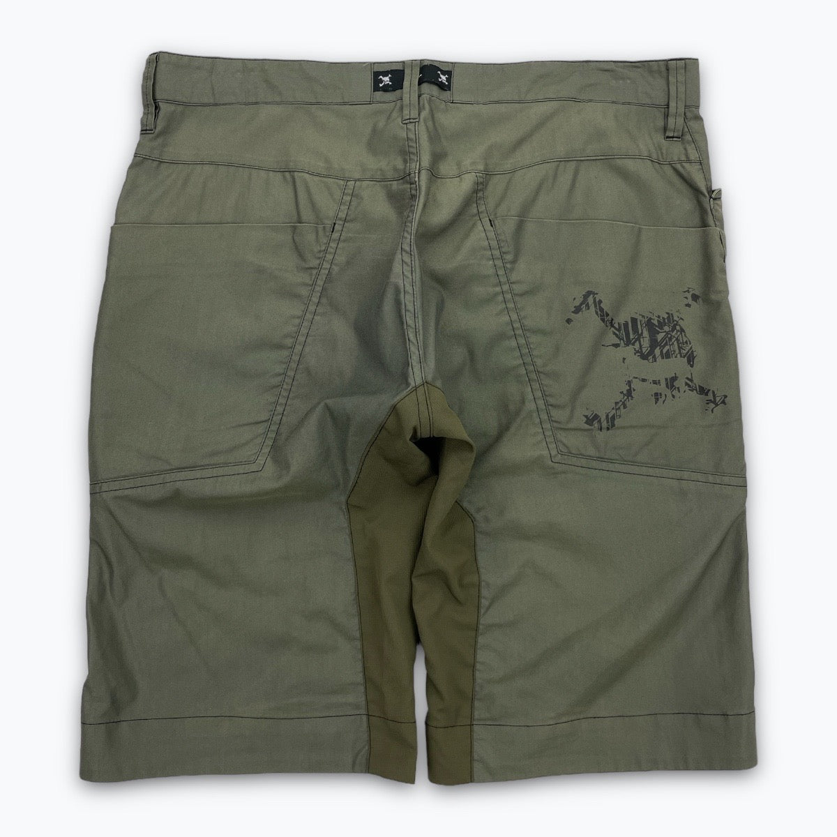 Oakley shorts (W36)