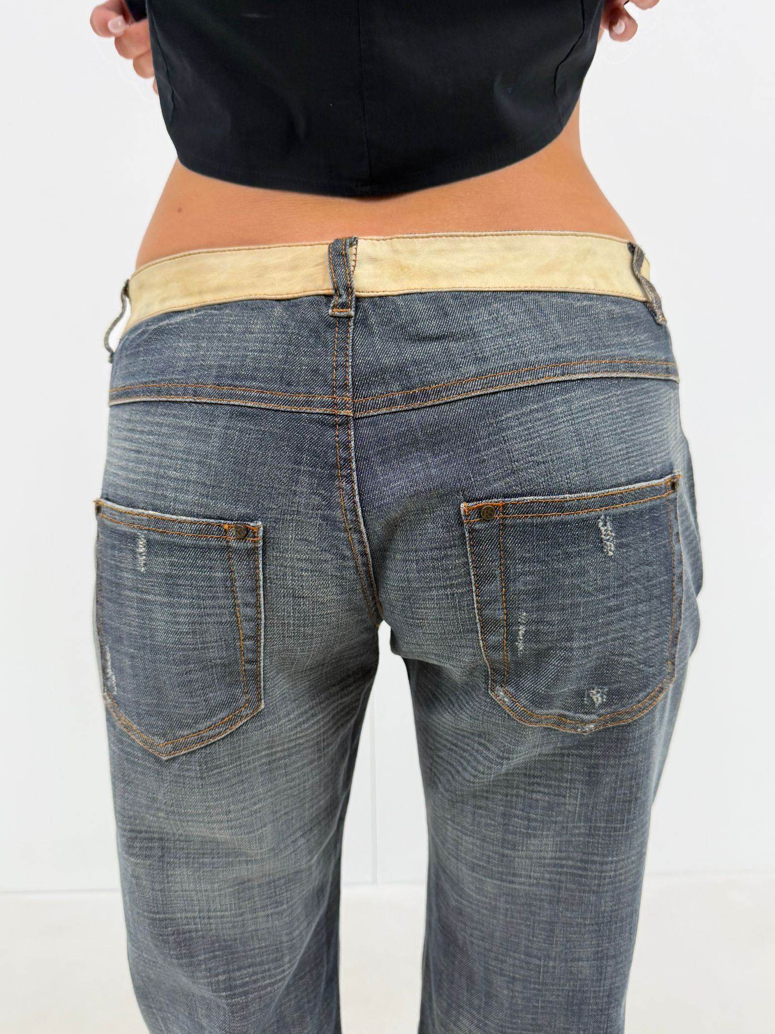 Contrast waistband jeans (W28)