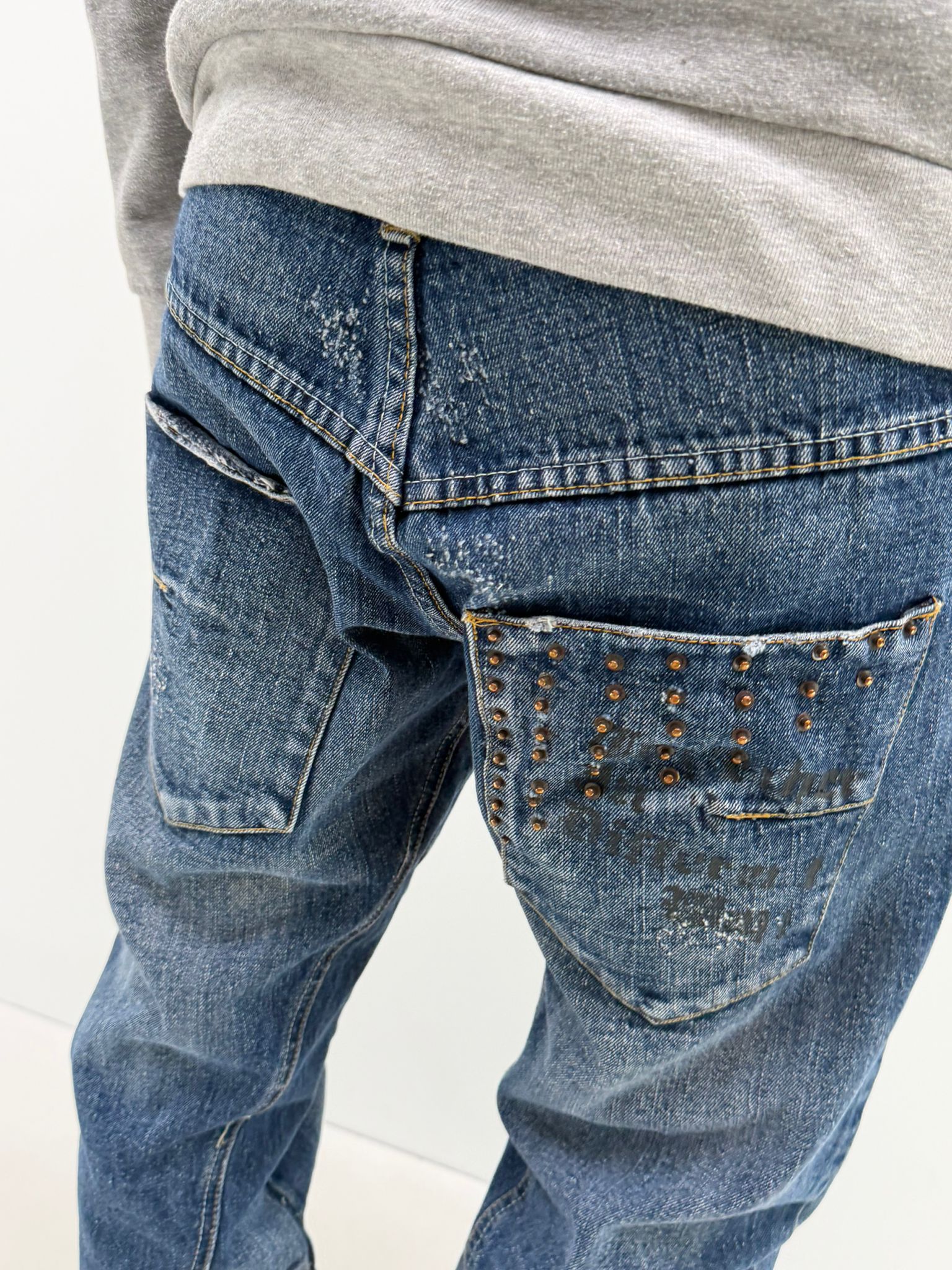 Studded jeans (W32)