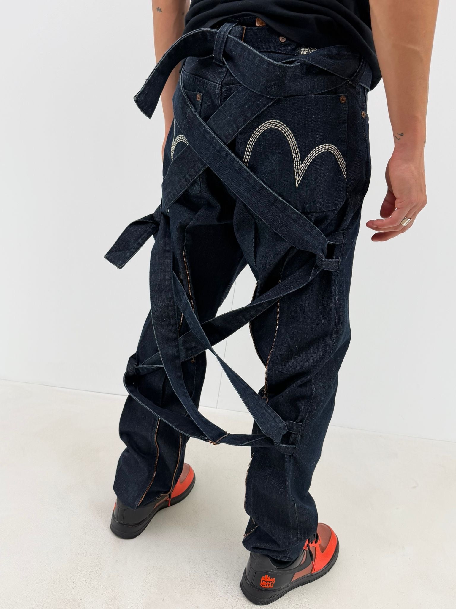 Evisu bondage jeans (W32)