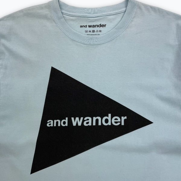 And Wander tee (XL)