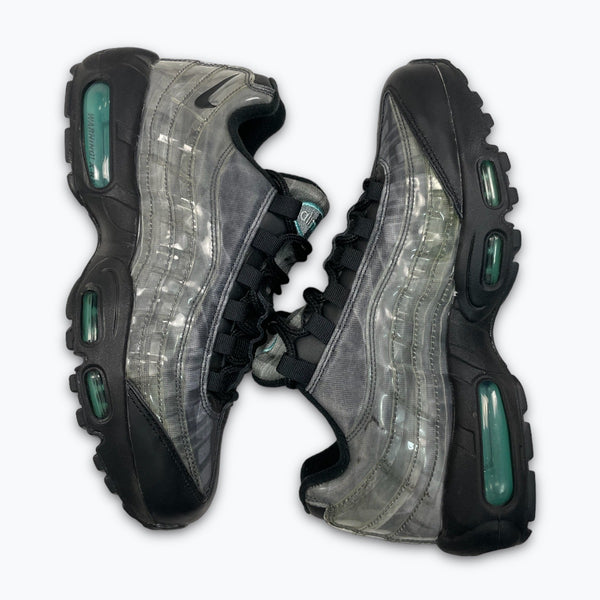 Nike Air Max 95 (UK6.5 / EU40.5)