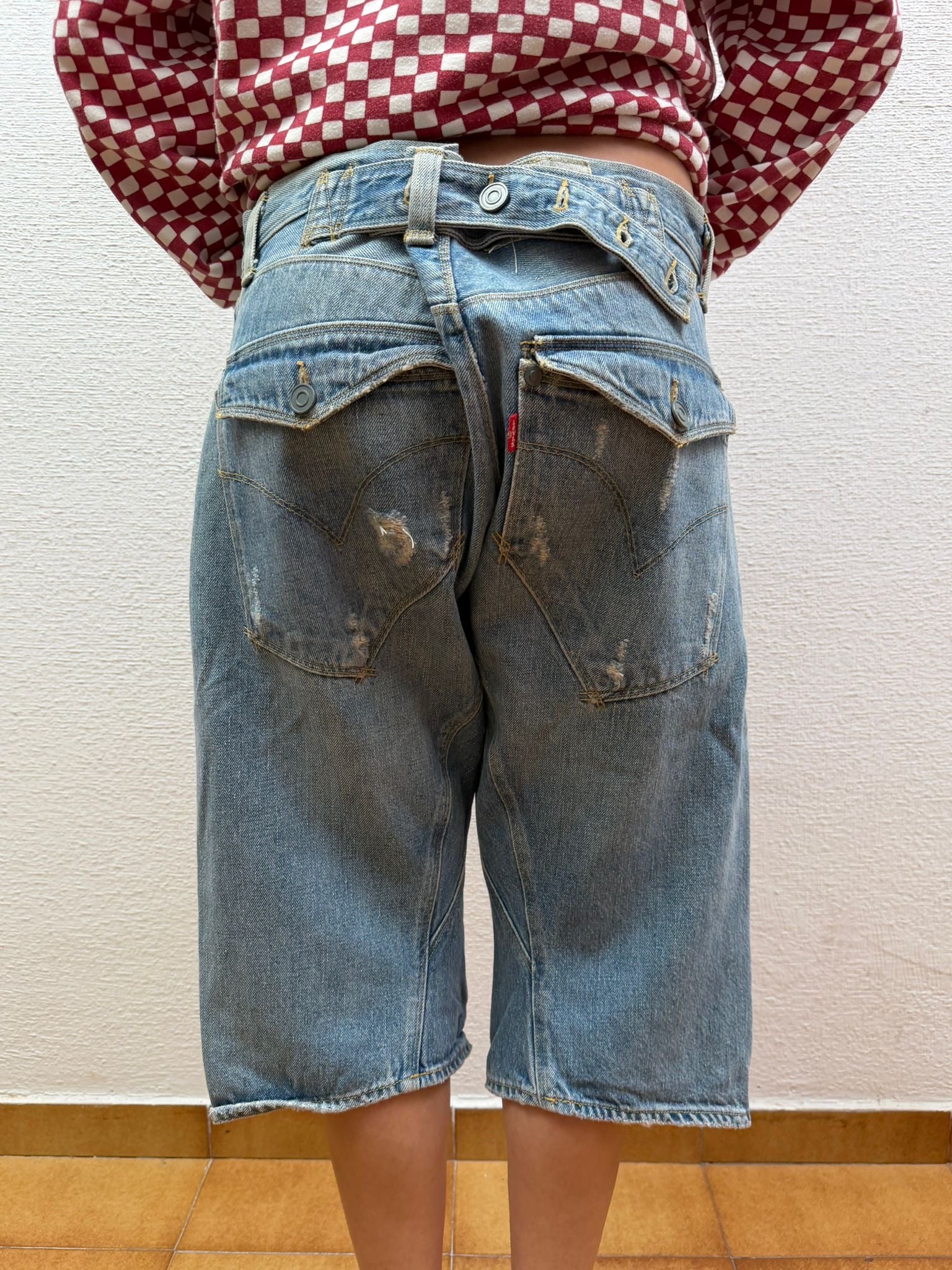 Levi's engineered shorts (L)