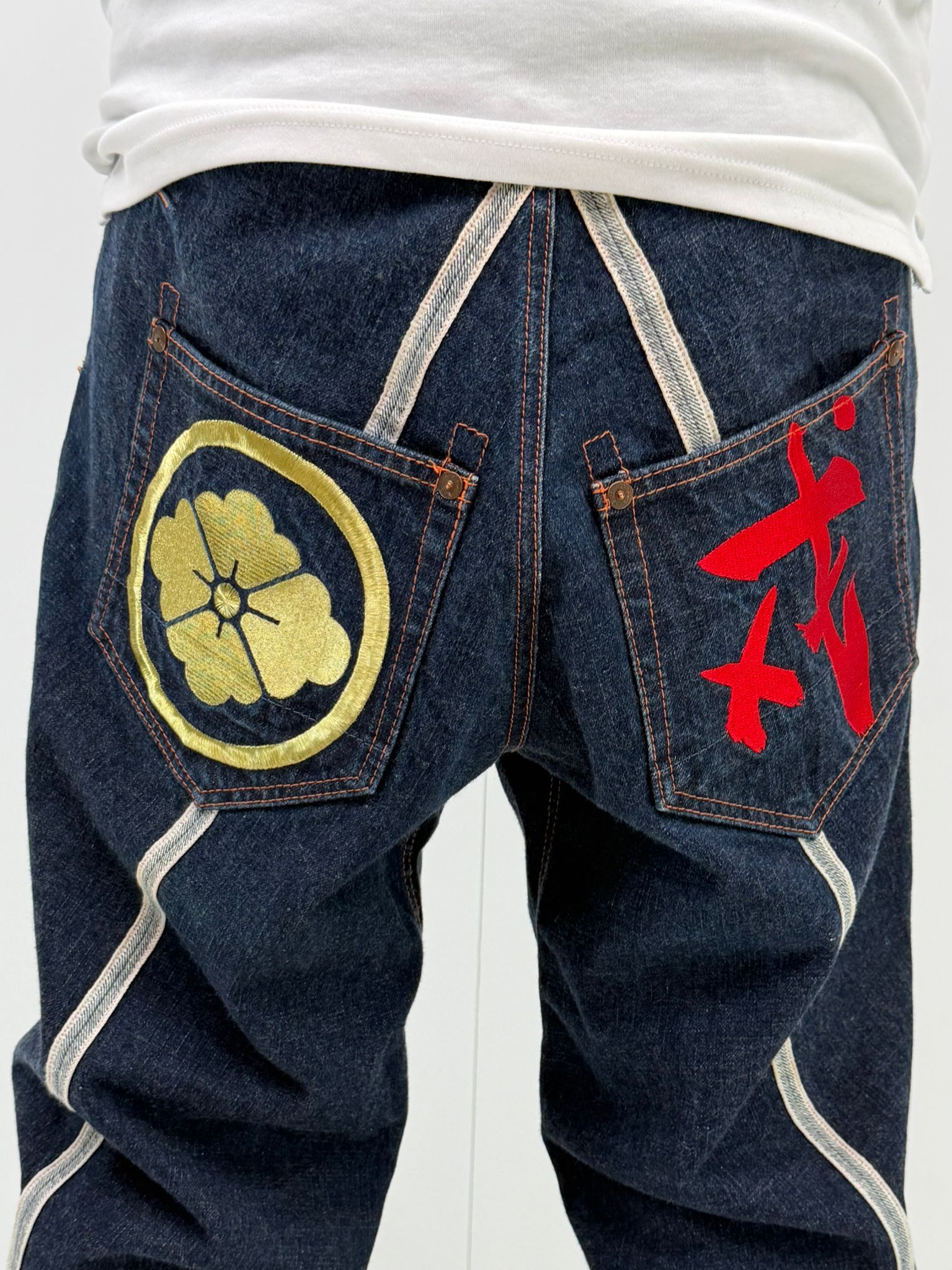 Evisu jeans (W36)
