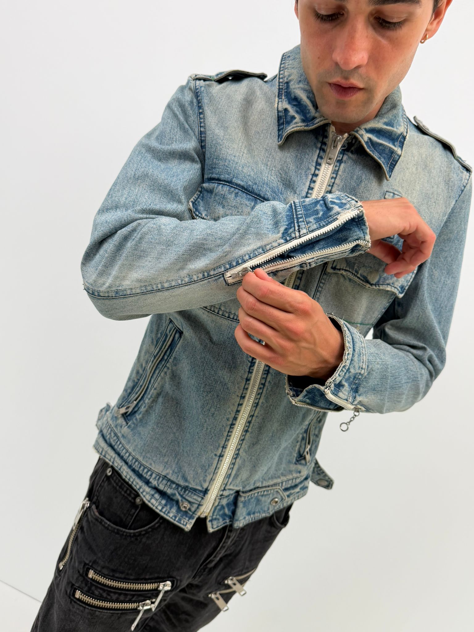 Avirex denim jacket (M)