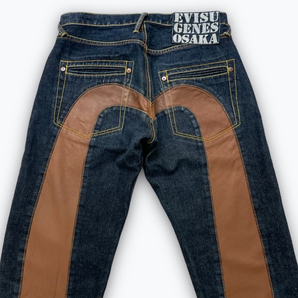 Evisu jeans (W33)