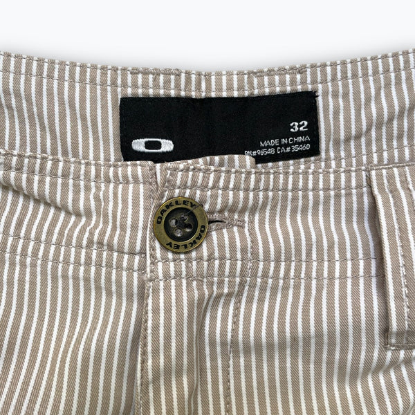 Oakley shorts (W33)