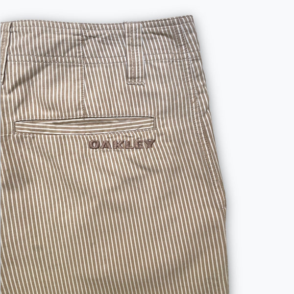 Oakley shorts (W33)